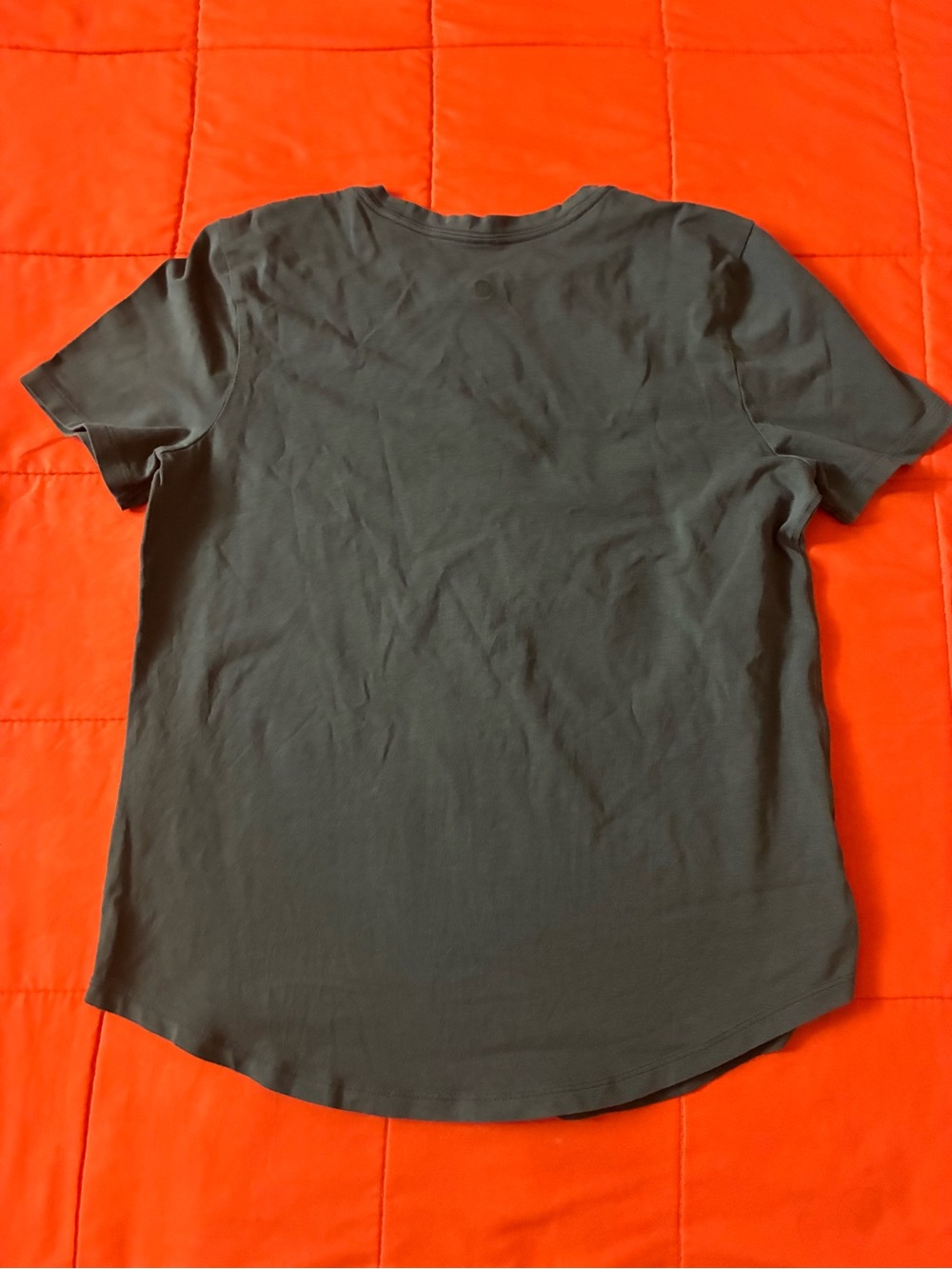 Lululemon Love Crew T-Shirt Short Sleeve Curved Hem Womens Size 6